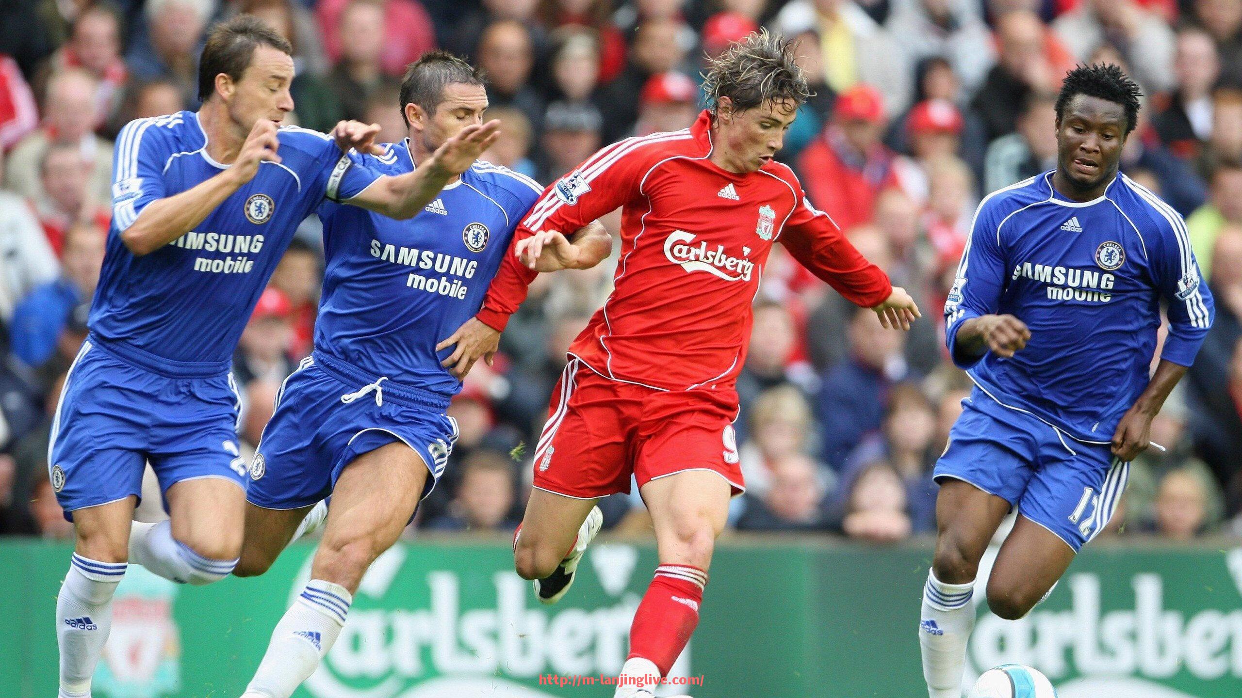 蓝鲸体育直播-德甲球队的战术特点有哪些?攻防风格全面对比